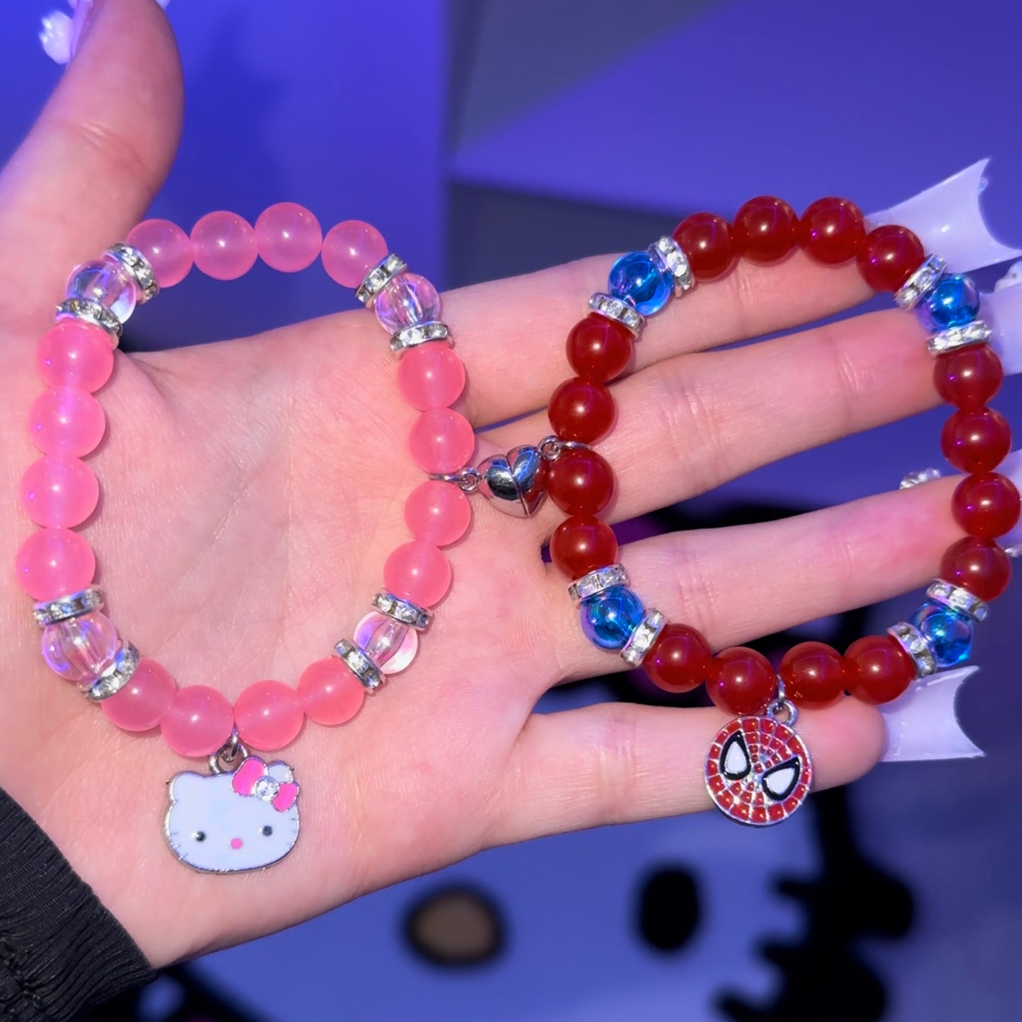 Pulseras magnéticas de corazón de Spider-Man y Kitty