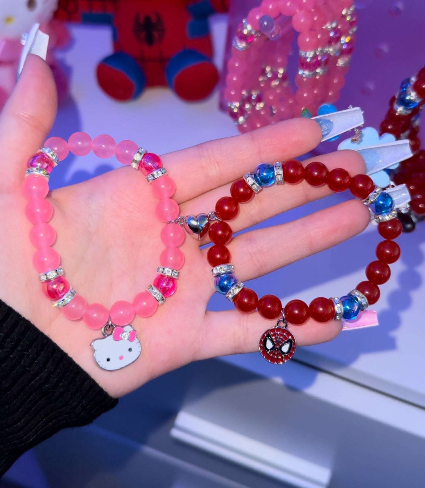 Lindas pulseras de Kitty y SpiderMan