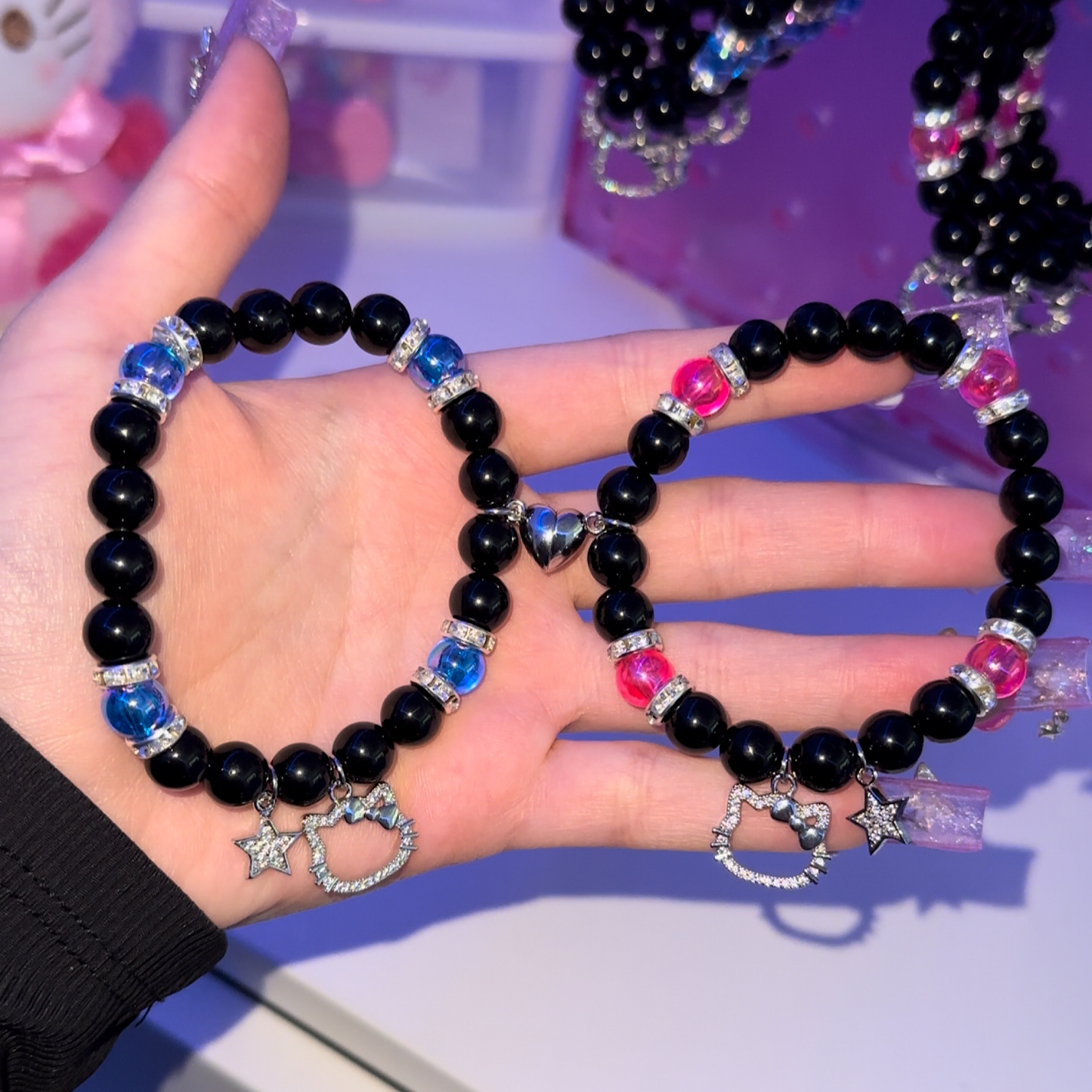 TV Girl Hello Kitty Bracelet Set